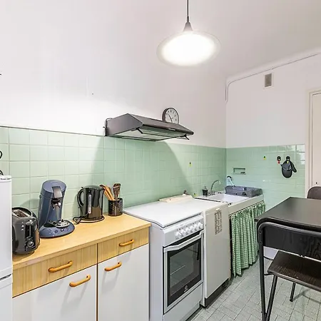 Studio Centre - *