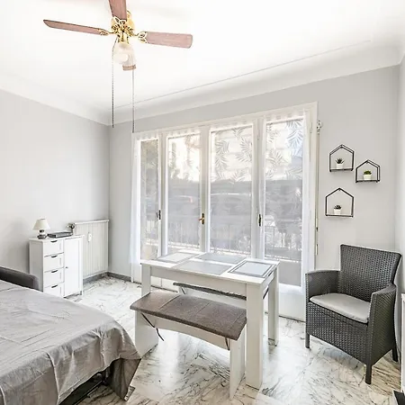 Apartamento Studio Centre - *