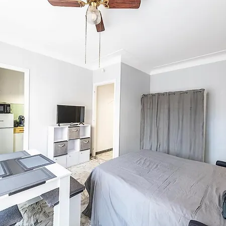 Studio Centre - * Menton