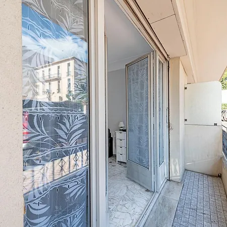 Studio Centre - Apartamento *